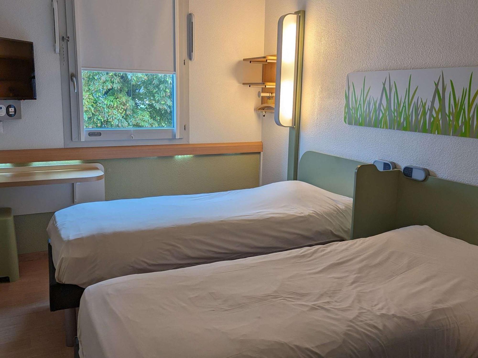 Ibis Budget Saint-Omer Centre Bagian luar foto
